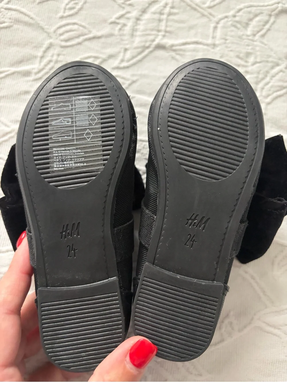 H&M Girls 7.5 mesh Black Velvet Bow Mary Jane Kids Shoes